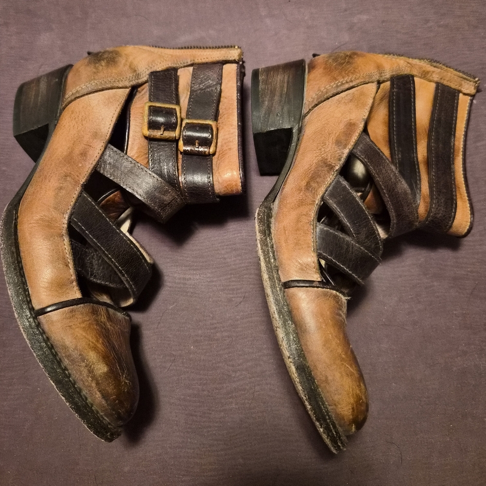 Freebird Ruby Leather Ankle Booties Boots Distressed